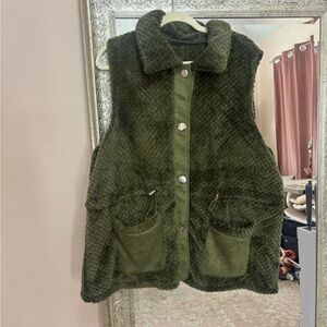 SHEIN Dark Green Textured Vest with Pockets